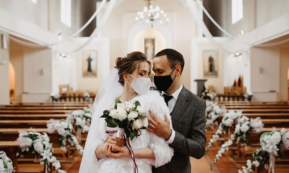 Post Pandemic minimal style wedding themes are in style